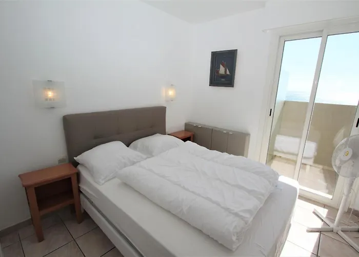 아파트 2 Pieces En Front De